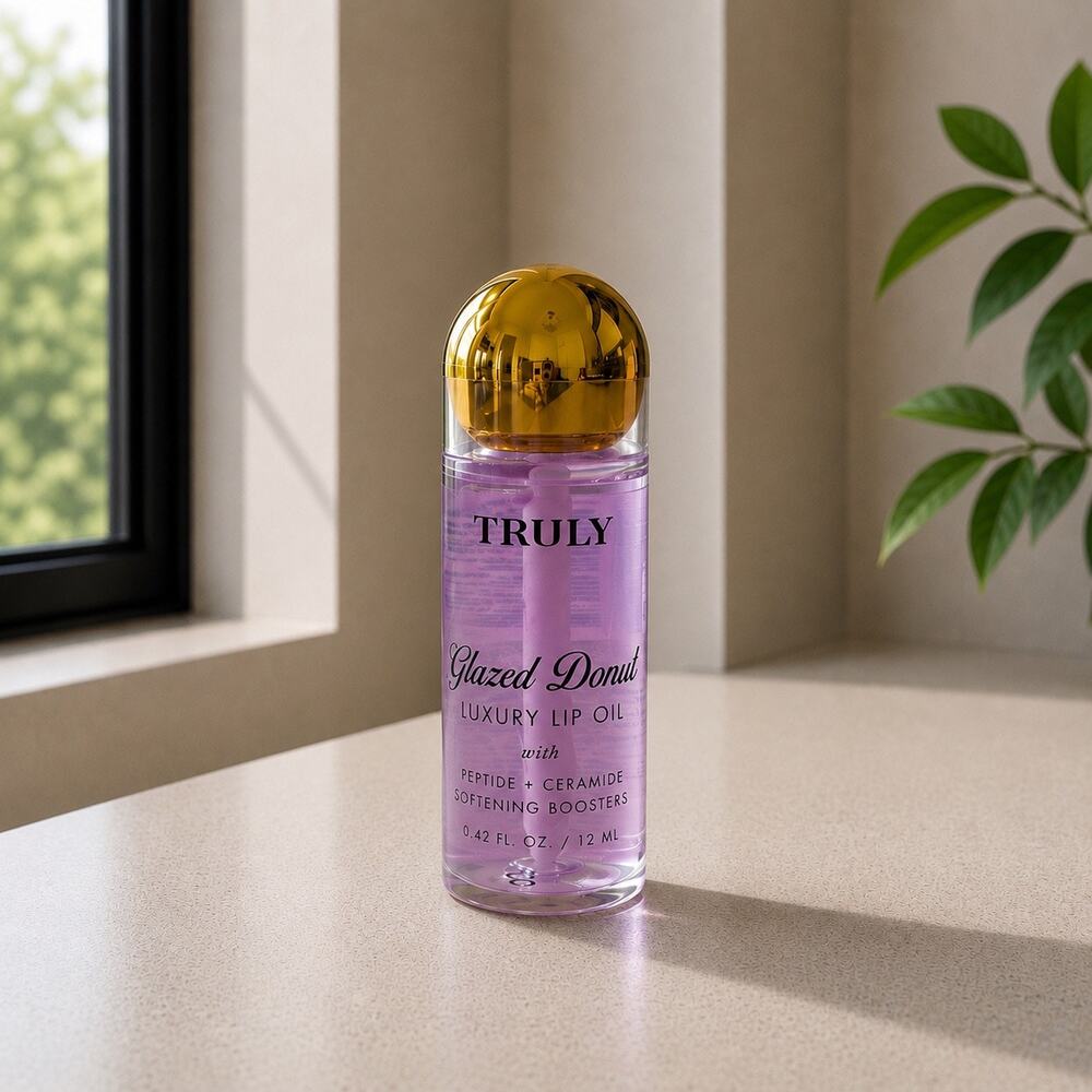 $18 New Truly Glazed Donut Luxury Lip Oil 12mL Peptide Ceramide Hydrating Lip